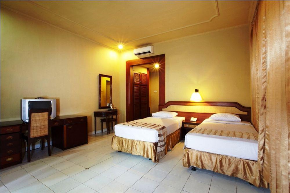 Champlung Mas Hotel Legian חדר תמונה